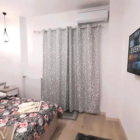 The Golden Home 1 Пирей Экстерьер фото