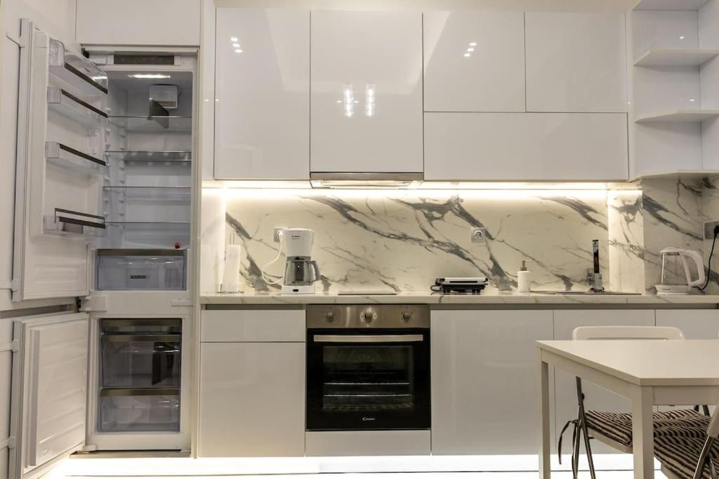 The Golden Home 1 Пирей Экстерьер фото